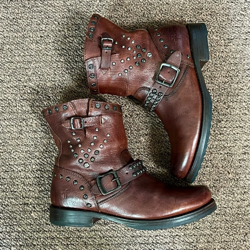 🔴SALE🔴 Frye Veronica studded moto ankle boot Size 8 - Picture 11 of 16
